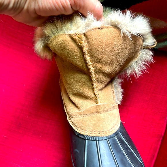 Bearpaw Deborah Hickory Waterproof boots, Size 8 - Picture 9 of 9